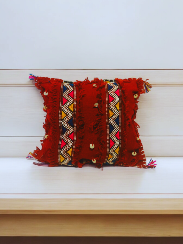 Handwoven Amazigh Wool Cushions: A Touch of Tradition
