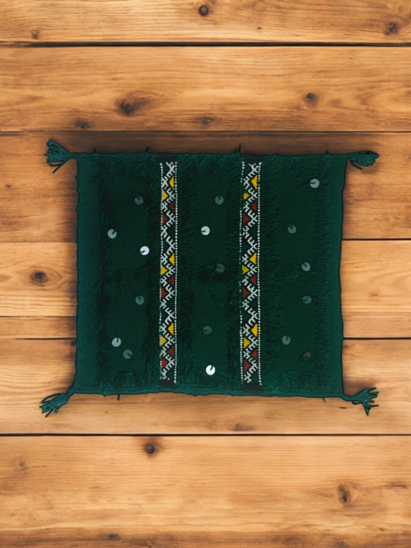 Handwoven Amazigh Wool Cushions: A Touch of Tradition - Image 3