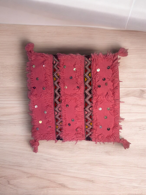 Handwoven Amazigh Wool Cushions: A Touch of Tradition - Image 6