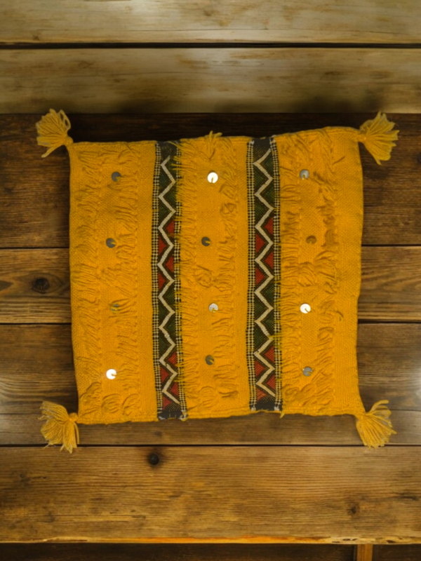 Handwoven Amazigh Wool Cushions: A Touch of Tradition - Image 7